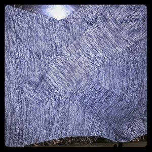 Athleta L/S thin-knit top with back interest